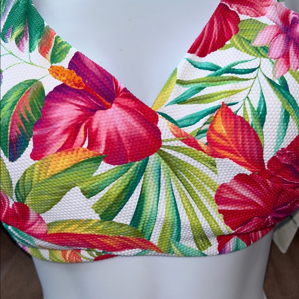 Tommy Bahama Island Cays Fiesta wrap front Bikini Top - Small - New - Picture 4 of 9